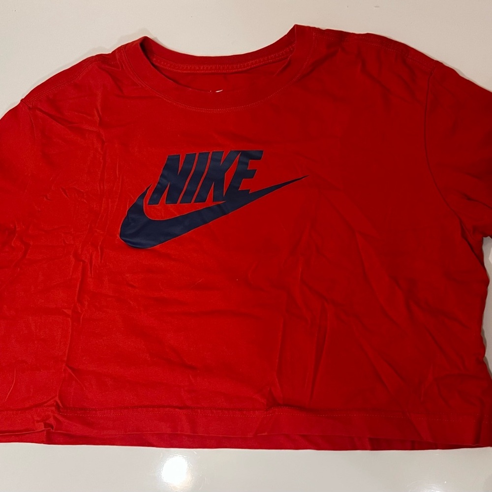 Nike Red Cropped T-Shirt